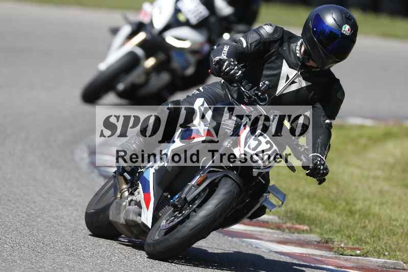 Archiv-2025/43 08.08.2025 Discover the Bike ADR/Bike 2 gelb/520